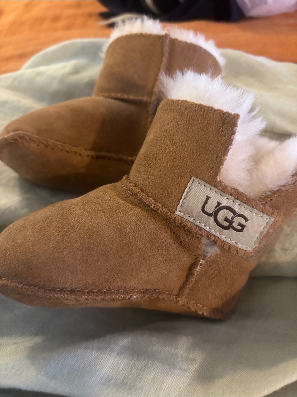 UGG Kids Chestnut Suede Sheepskin Booties with White Fur